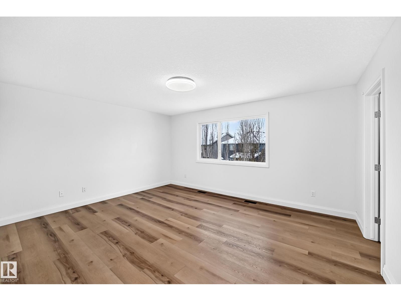 Property photograph 34 for MLS E4514805