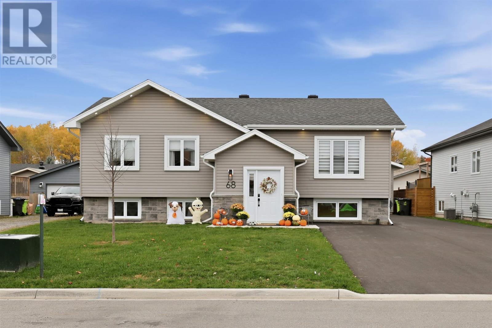 68 Crestwood AVE - 2