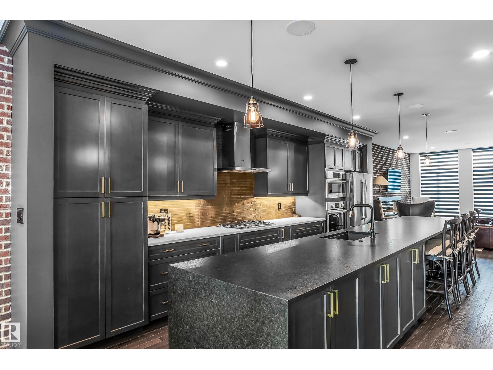 Property photograph 7 for MLS E4514804