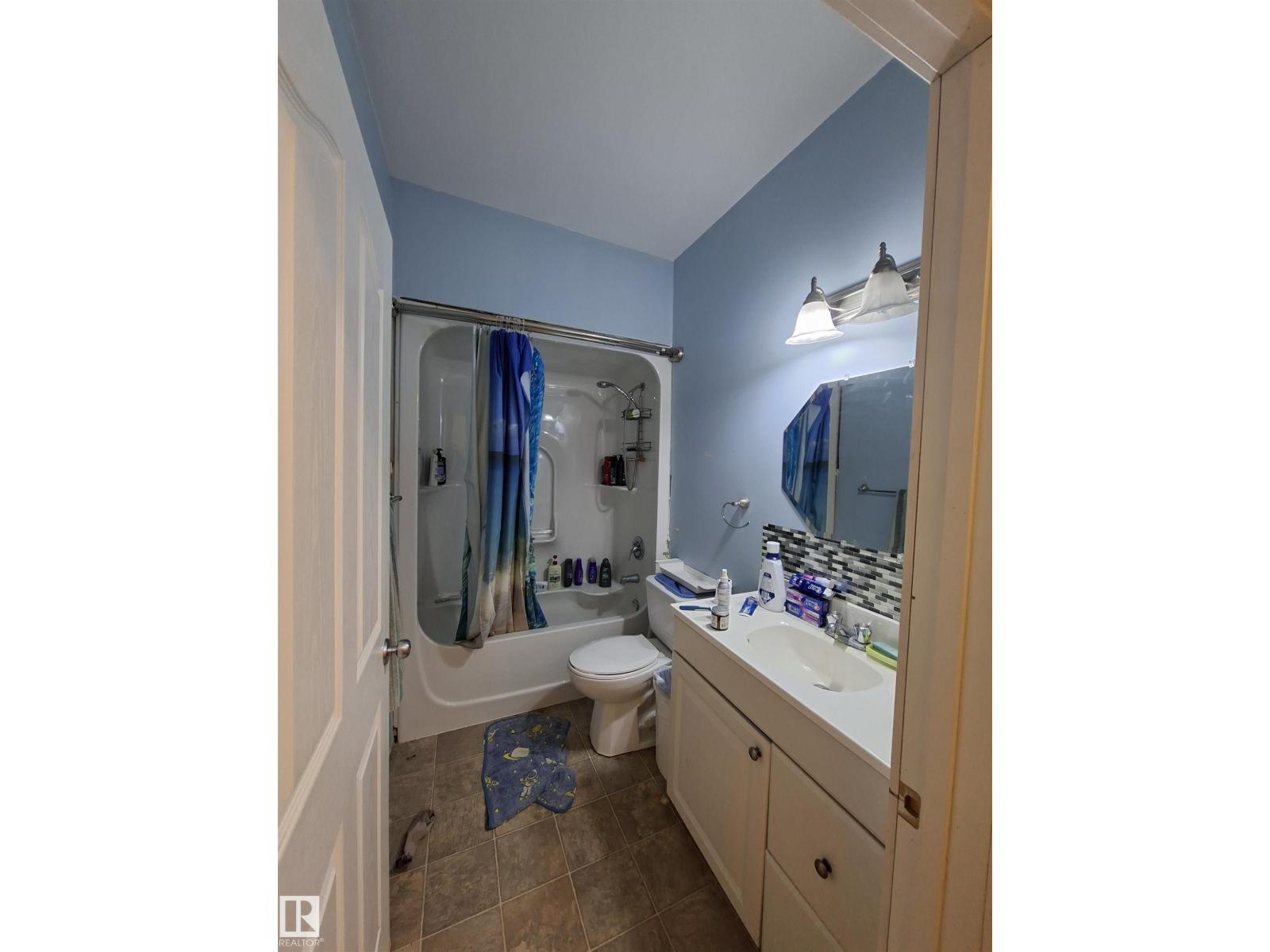 Property photograph 11 for MLS E4514637