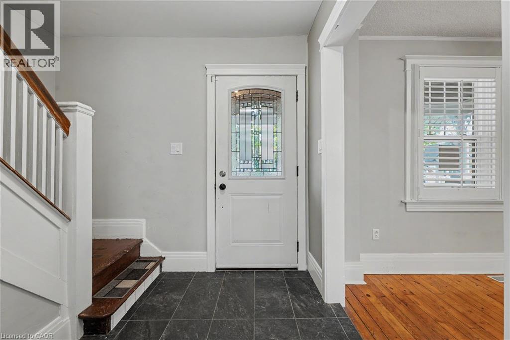 125 E DUFFERIN Street E, St. Catharines — photo 4