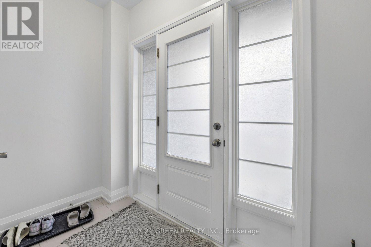 16 SUMMERBEAM WAY, Brampton (Bram West) — photo 3