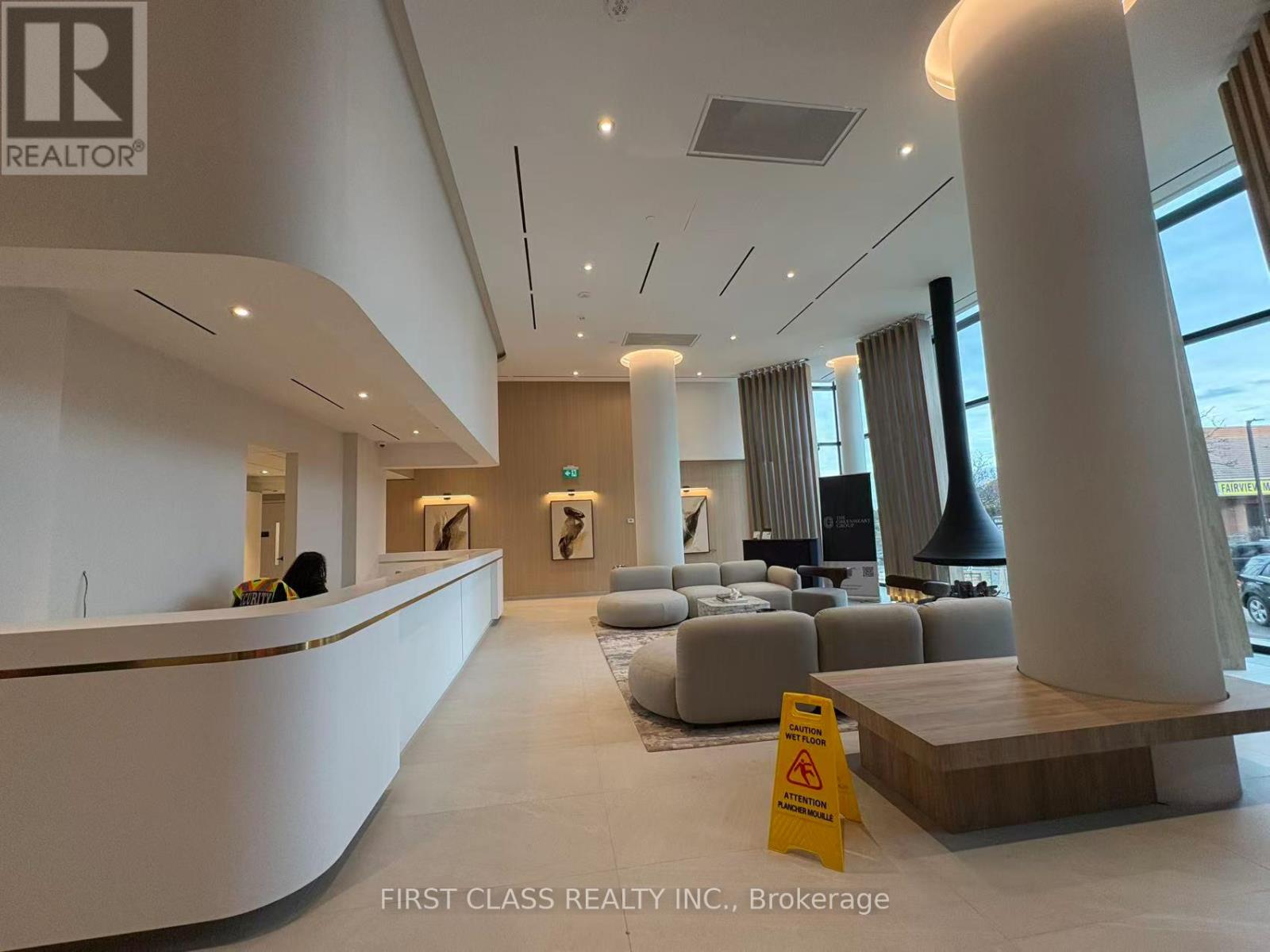 606 - 1 FAIRVIEW ROAD E, Mississauga (Mississauga Valleys)