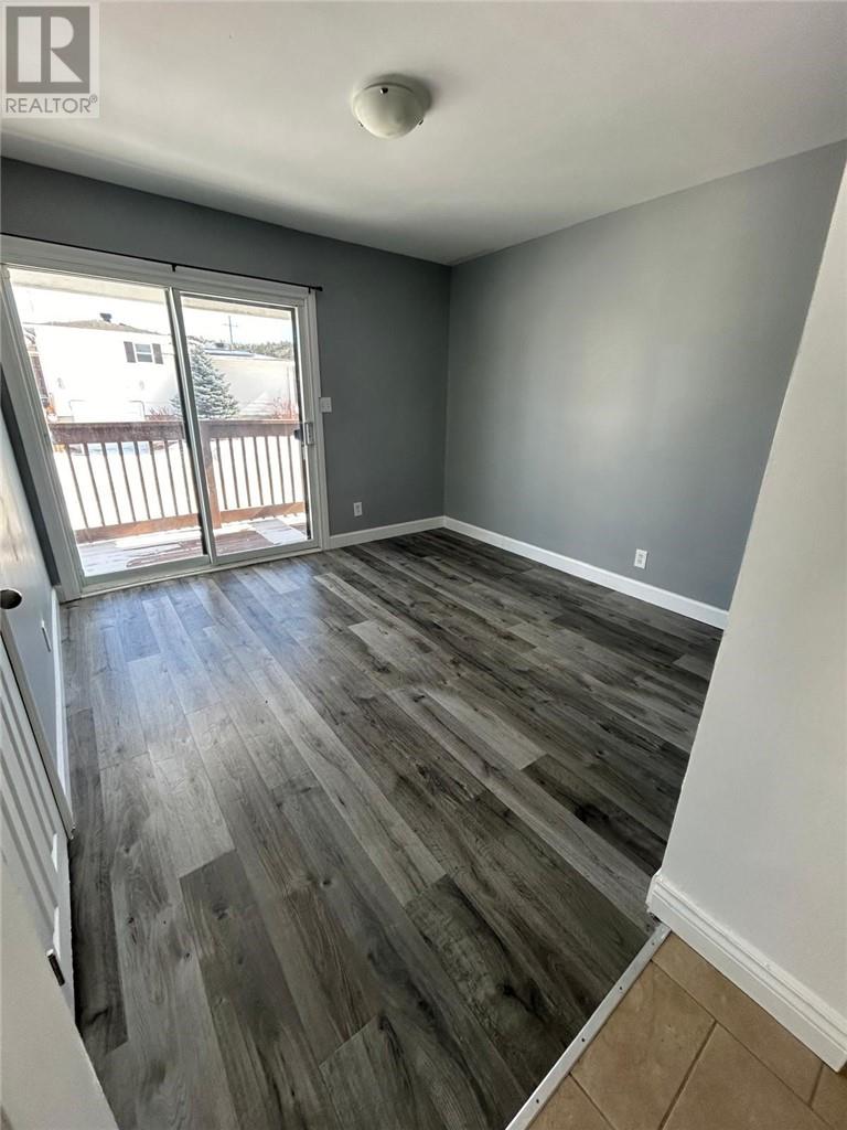 422 King Street / 499 Percy Avenue, Sudbury — photo 5