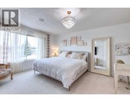 41 Strathlea Court SW, Calgary — photo 24