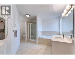 41 Strathlea Court SW, Calgary — photo 25