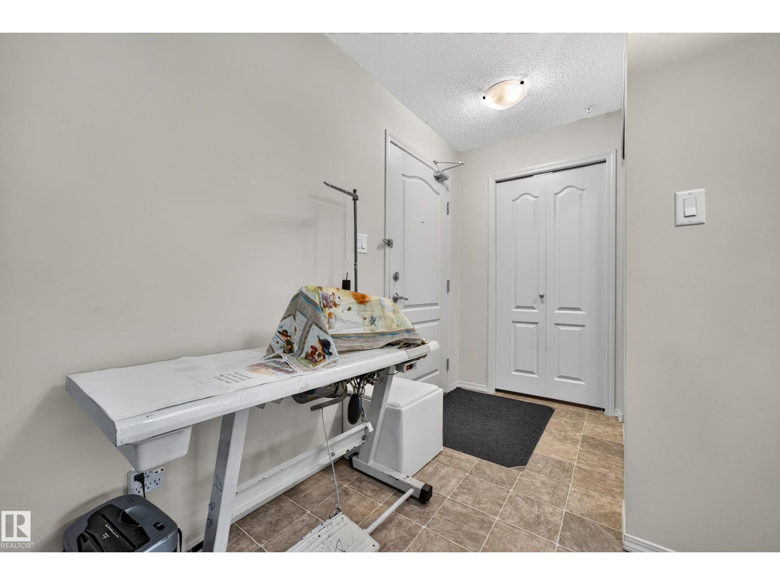 Property photograph 3 for MLS E4514815