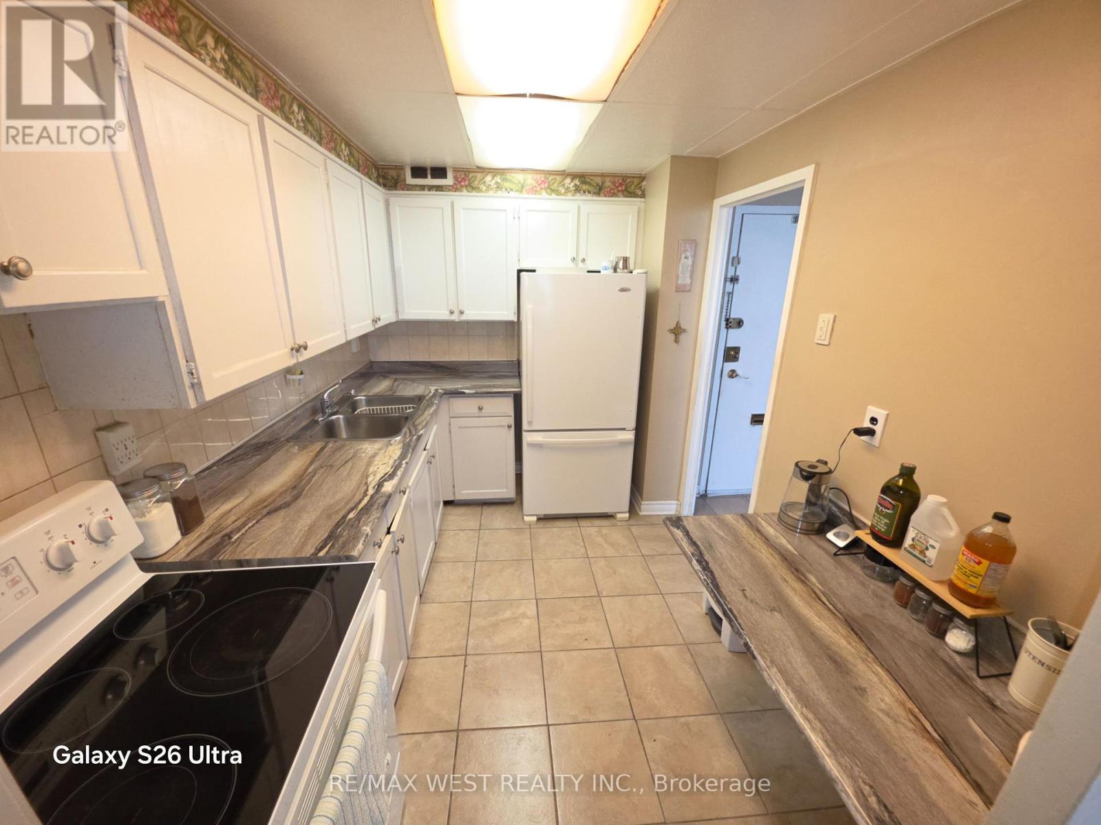 1202 - 10 PARKWAY FOREST DRIVE, Toronto (Henry Farm) — photo 11