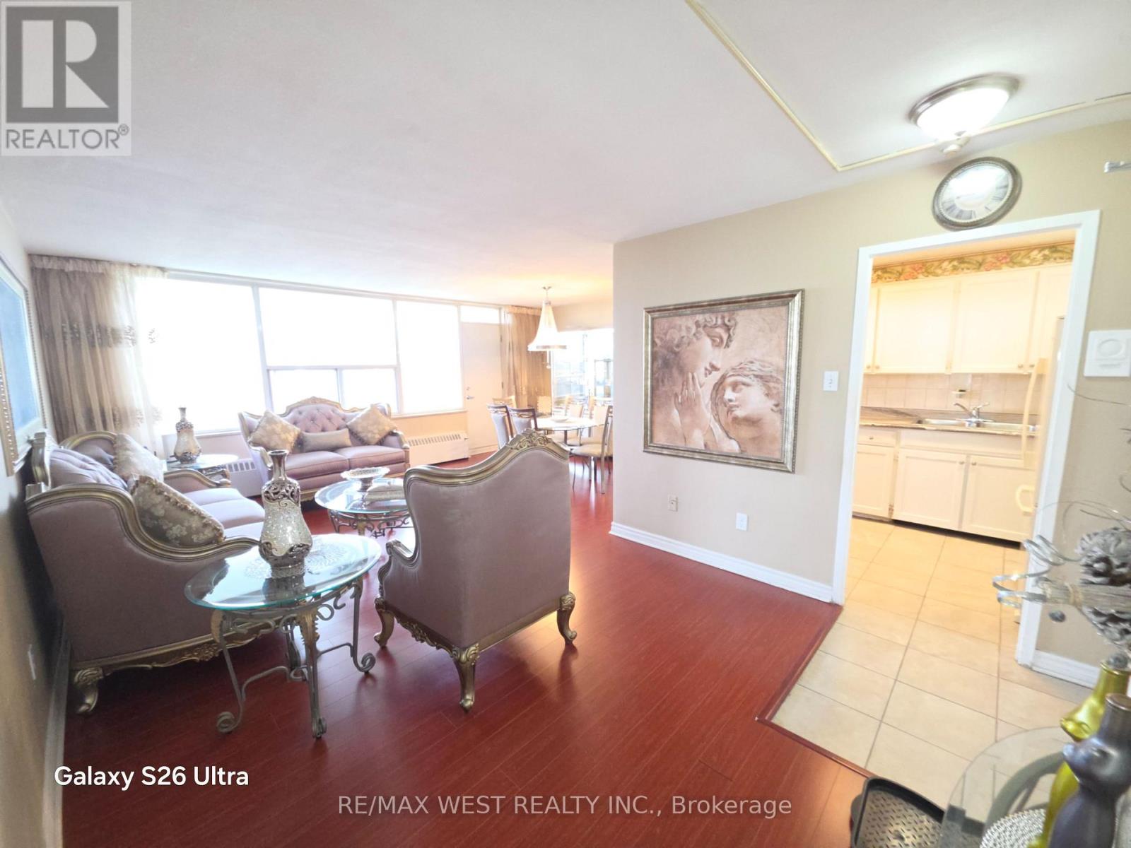 1202 - 10 PARKWAY FOREST DRIVE, Toronto (Henry Farm) — photo 3