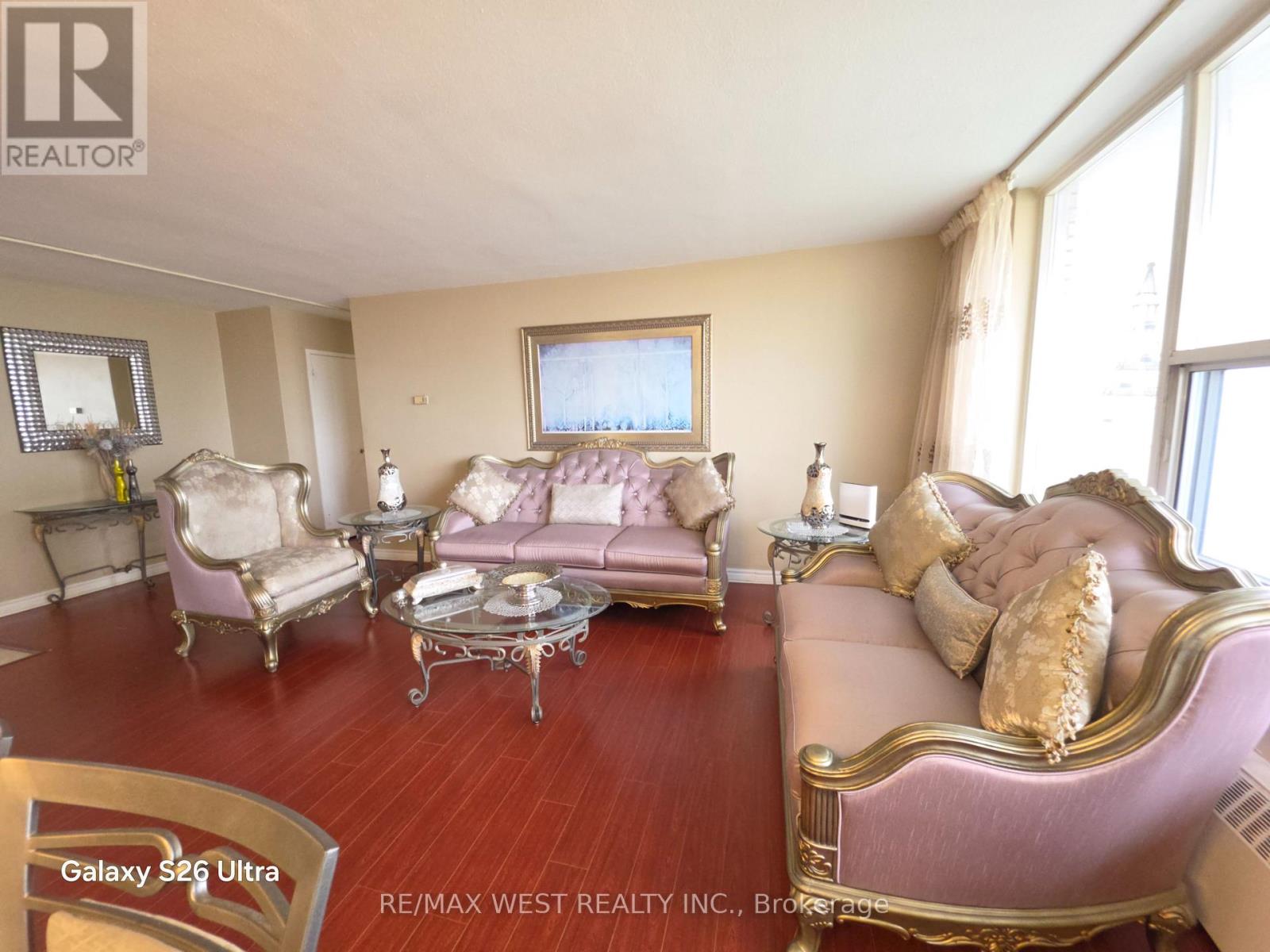 1202 - 10 PARKWAY FOREST DRIVE, Toronto (Henry Farm) — photo 6