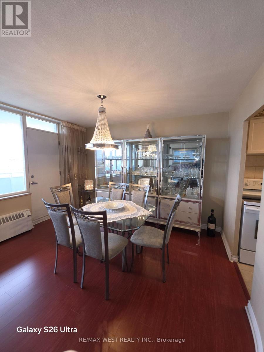1202 - 10 PARKWAY FOREST DRIVE, Toronto (Henry Farm) — photo 7