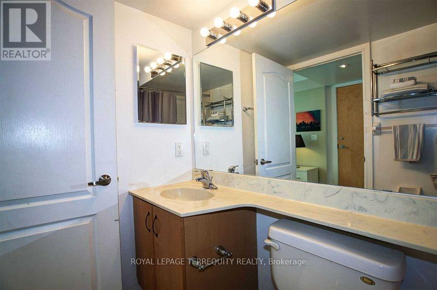 404 - 212 EGLINTON AVENUE E, Toronto (Mount Pleasant West) — photo 10
