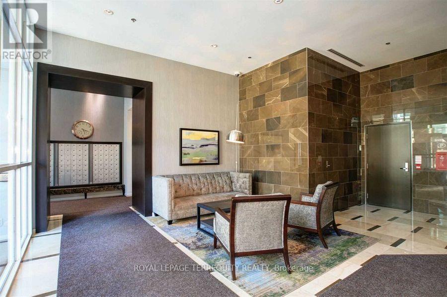 404 - 212 EGLINTON AVENUE E, Toronto (Mount Pleasant West) — photo 5