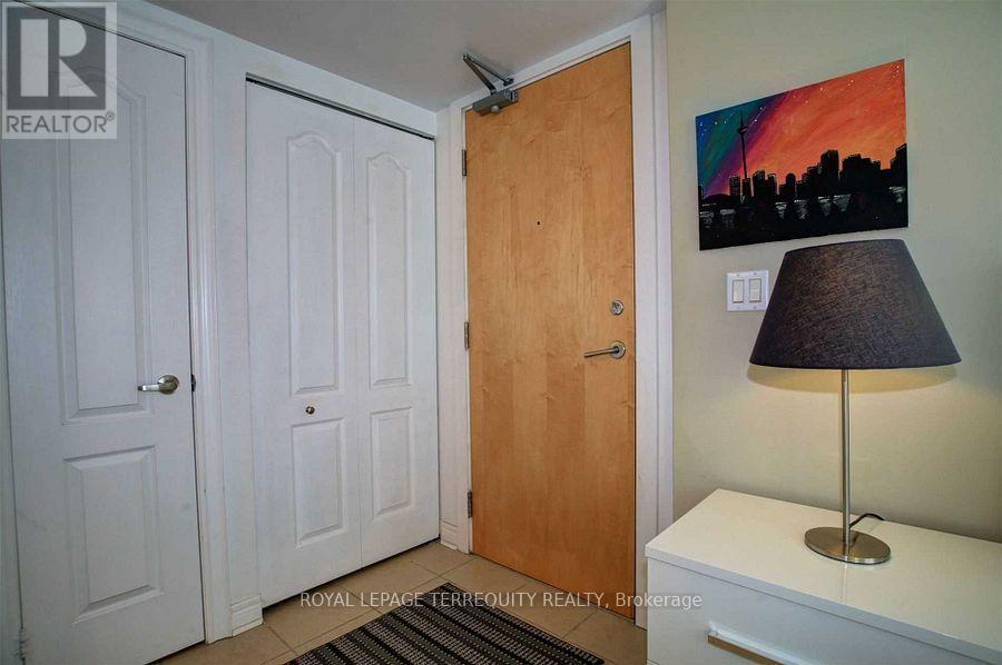 404 - 212 EGLINTON AVENUE E, Toronto (Mount Pleasant West) — photo 6