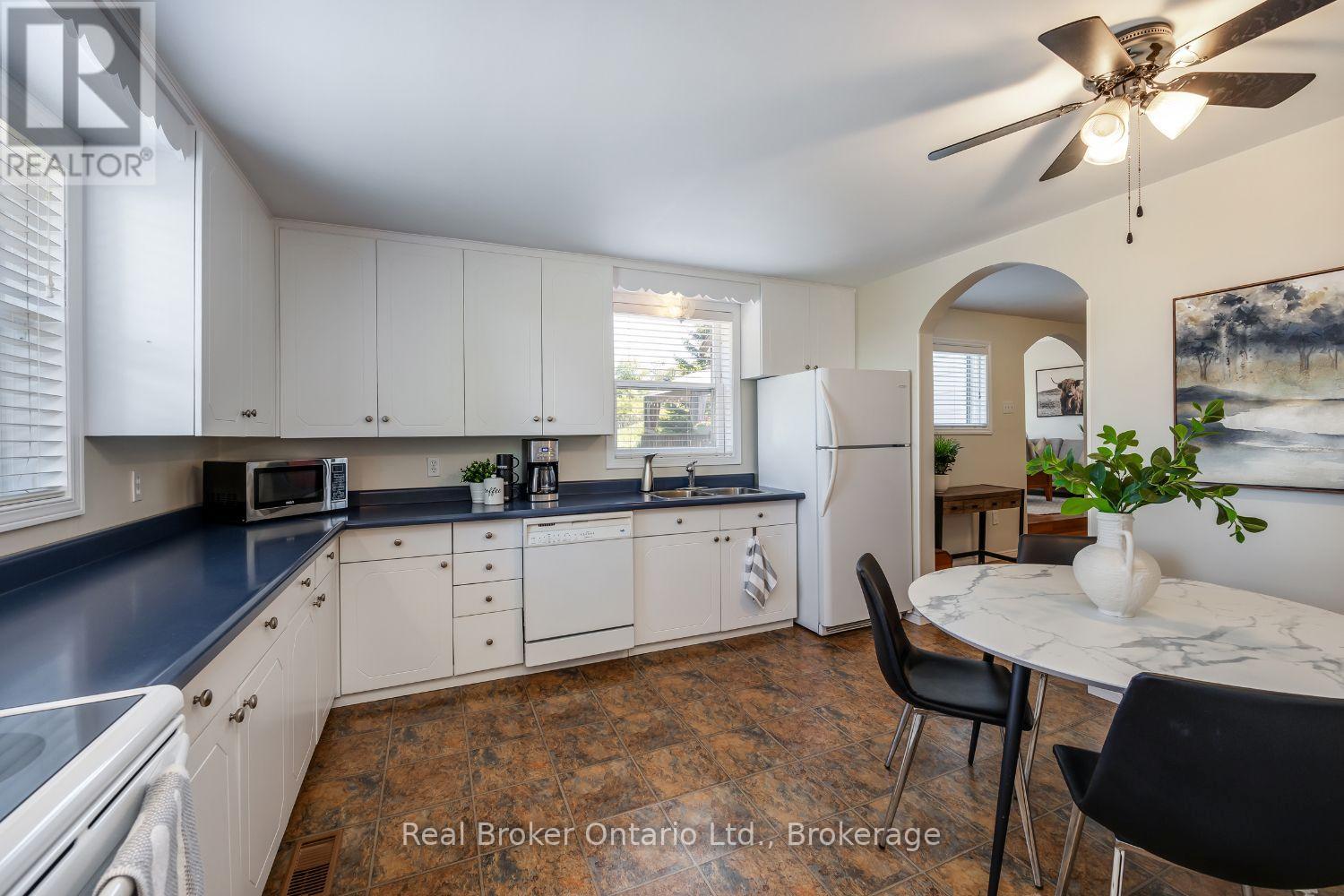 2359 BASELINE ROAD W, Clarington (Bowmanville) — photo 6