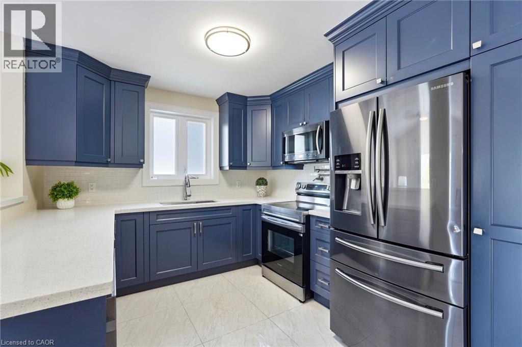 18 SABLE Drive, Ancaster — photo 12