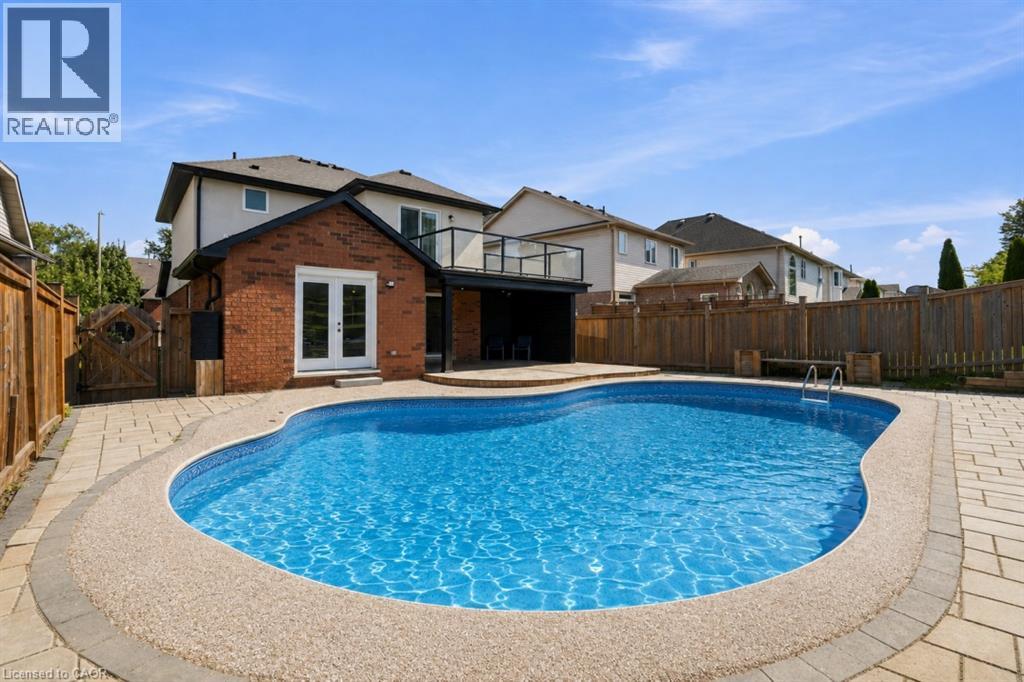 18 SABLE Drive, Ancaster — photo 3