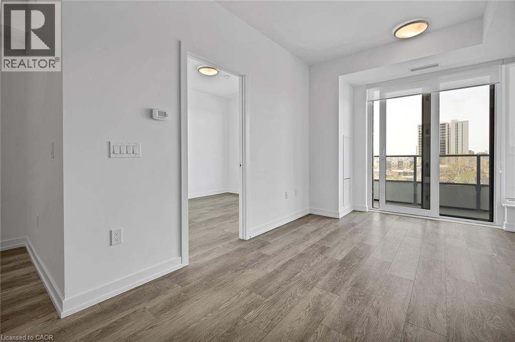 5 WELLINGTON Street Unit# 807, Kitchener — photo 5