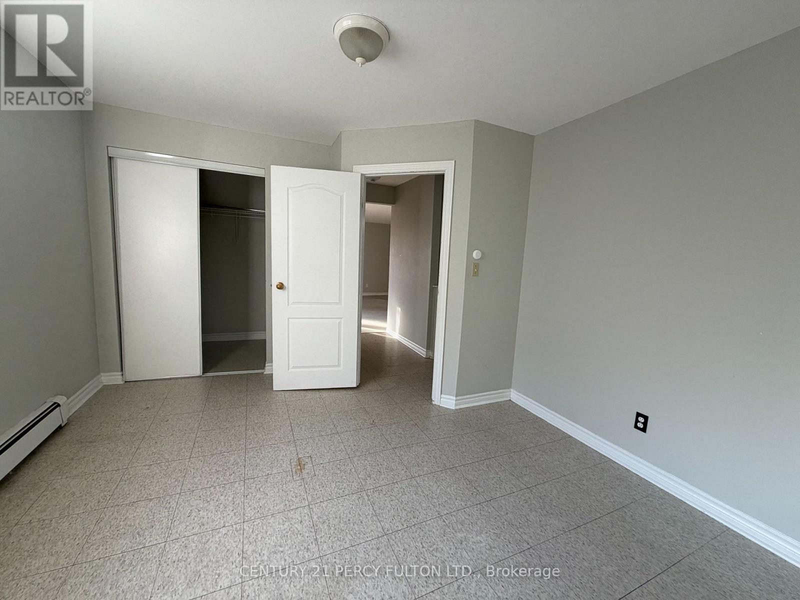86 Brock Street East, Oshawa, ON photo 13