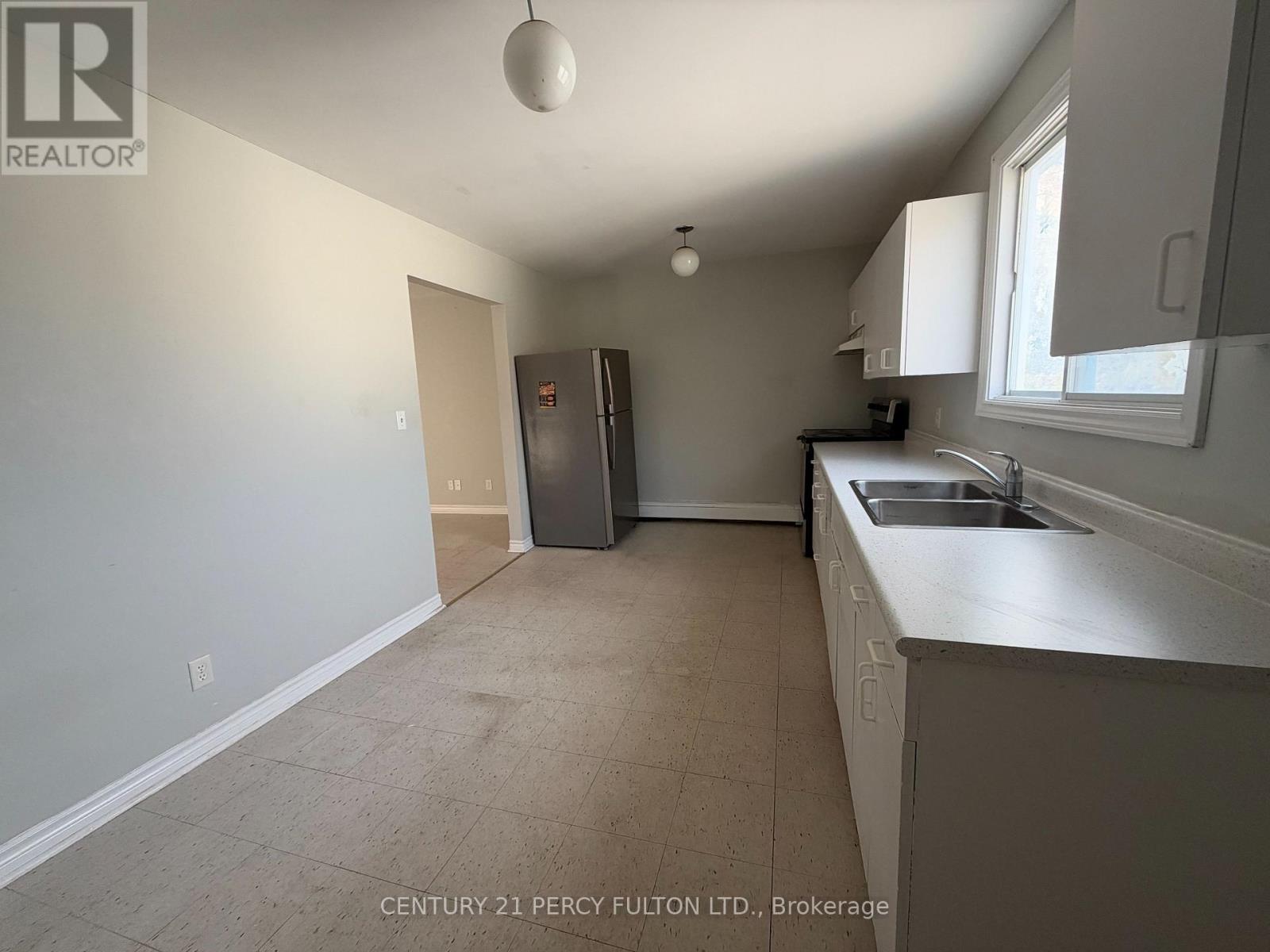 86 BROCK STREET E, Oshawa (O'Neill) — photo 6