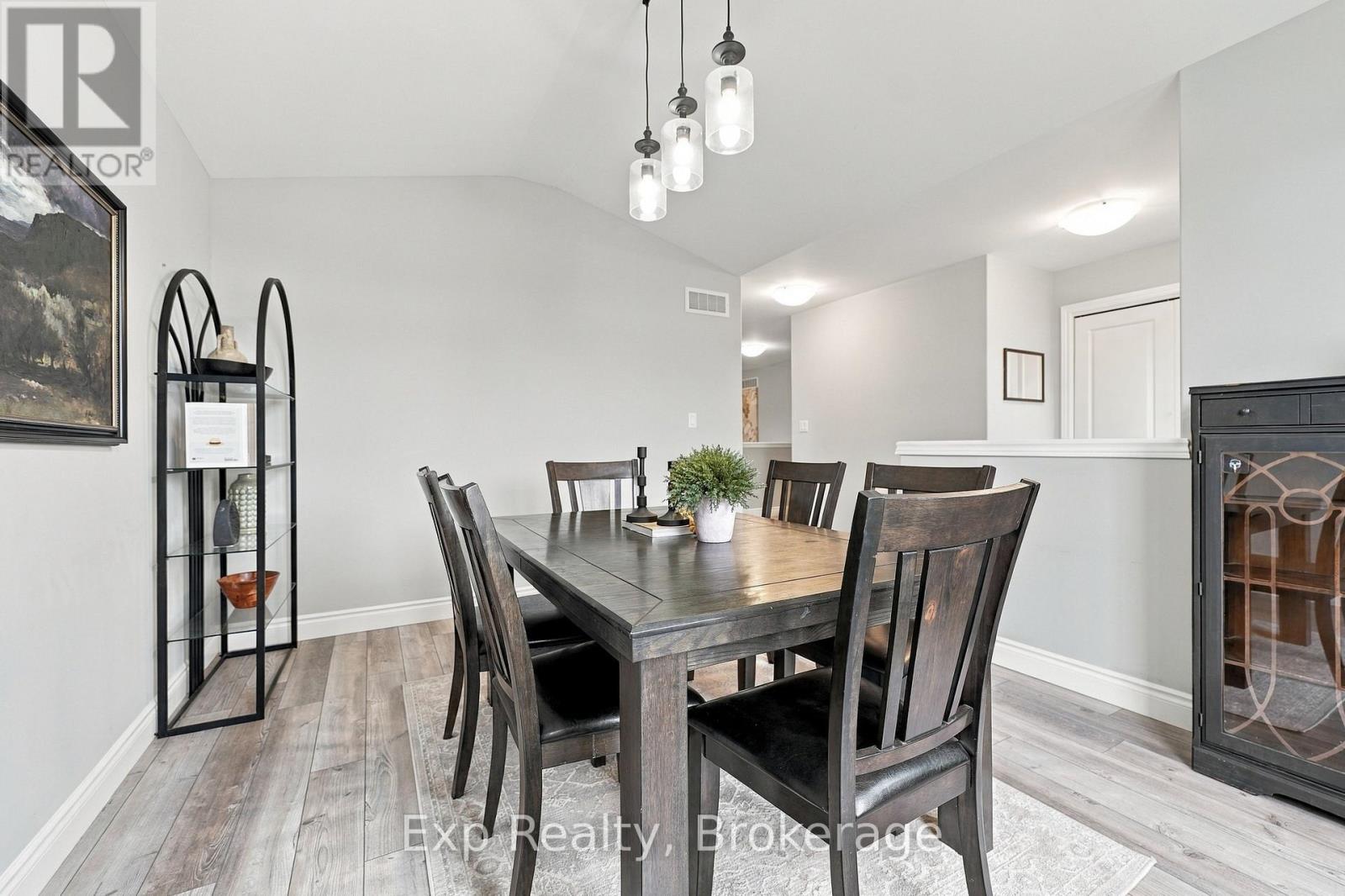 14 LEHTINEN CRESCENT, Belleville (Belleville Ward) — photo 8