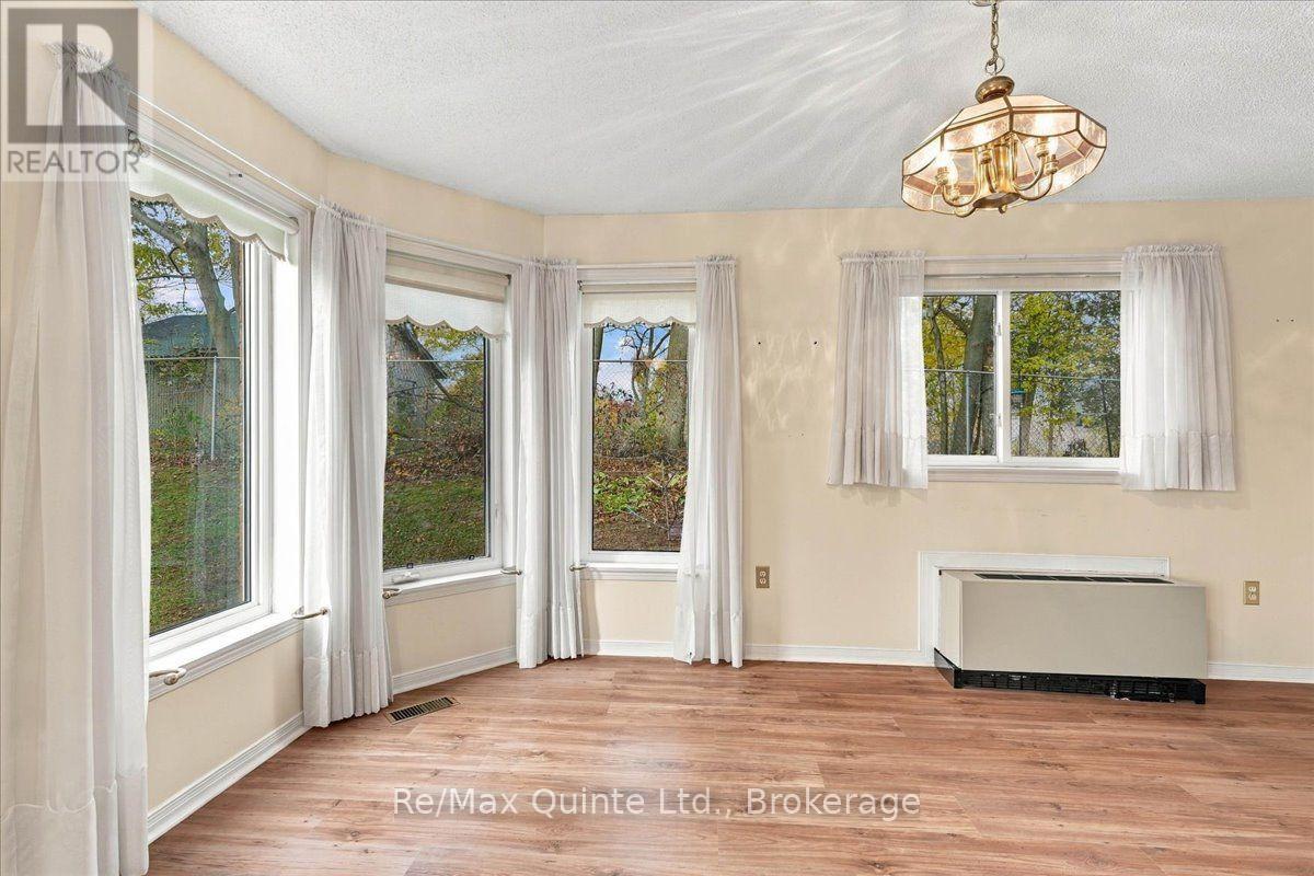 113 - 8 TALBOT STREET, Prince Edward County (Picton Ward) — photo 11