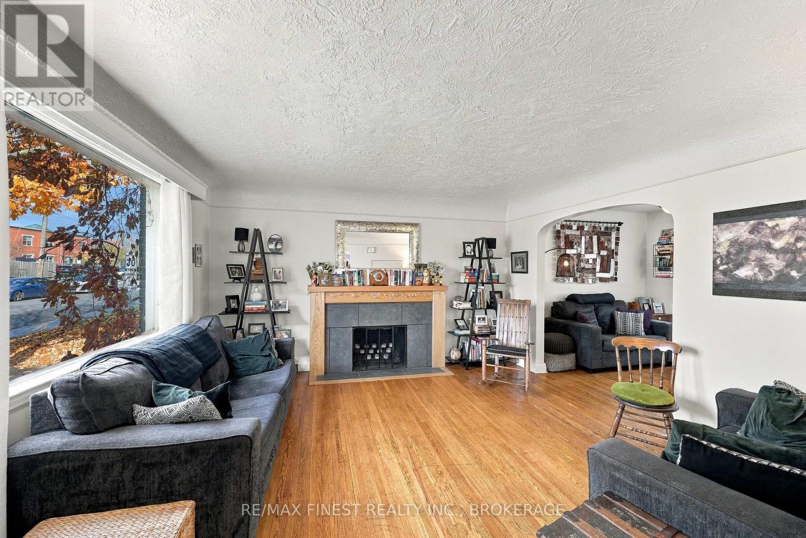 199 TORONTO STREET, Kingston (Central City East) — photo 8