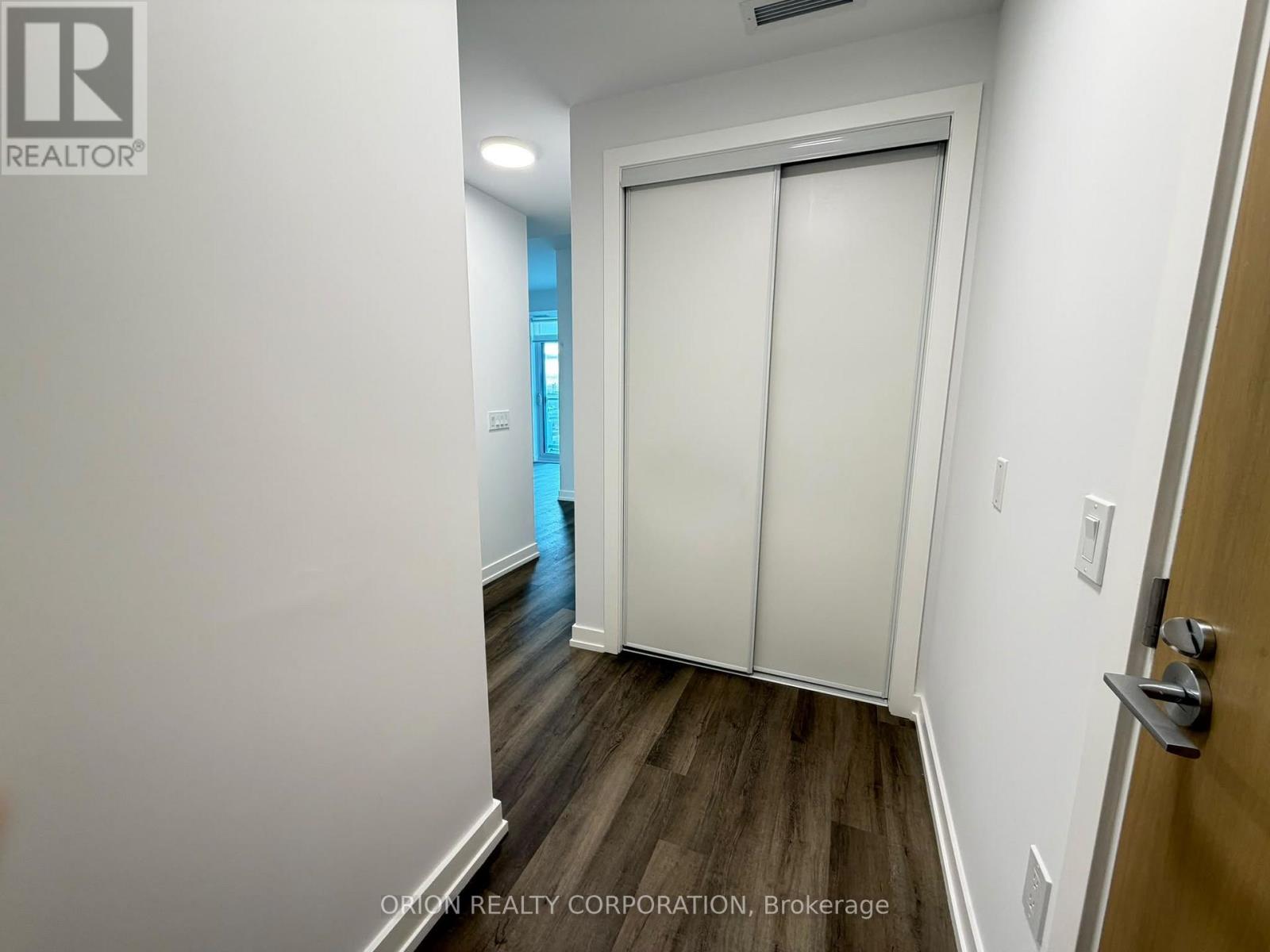 1111 - 21 MEADOWDALE ROAD, Vaughan (Vaughan Corporate Centre) — photo 2
