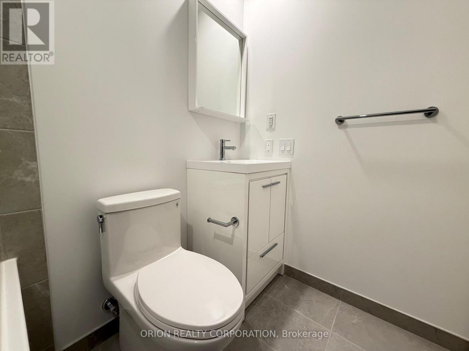 1111 - 21 MEADOWDALE ROAD, Vaughan (Vaughan Corporate Centre) — photo 4