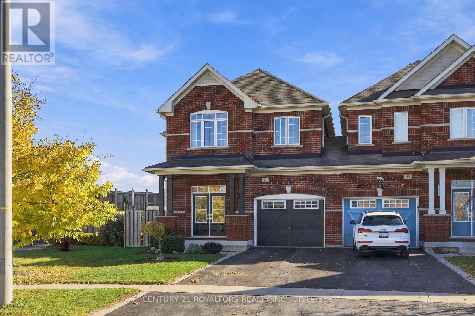 42 PEARCEY CRESCENT, Barrie (Sunnidale) — photo 2