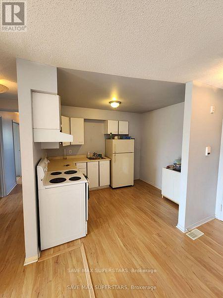205-120 BELL FARM Road, Barrie photo 19