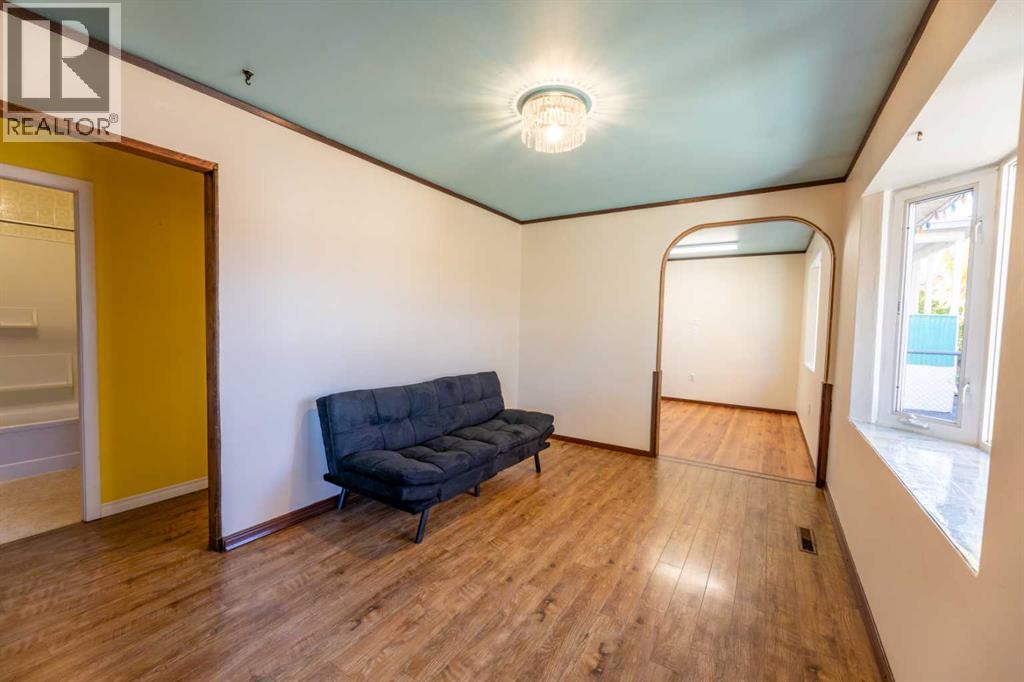 147 Meadow Drive, photo 5 of 47