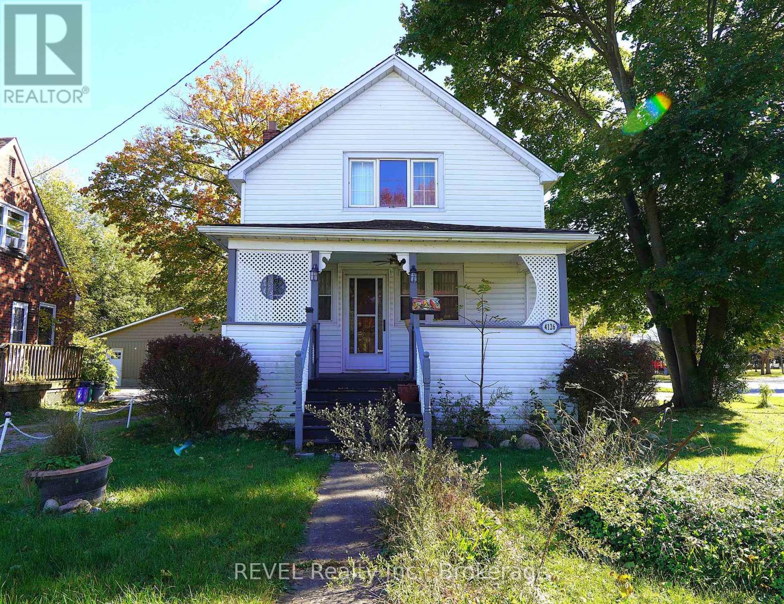 4126 WELLAND STREET, Niagara Falls (Chippawa)