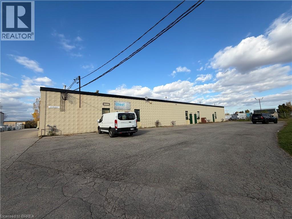 21 KENYON Street Unit# 2, Brantford — photo 3
