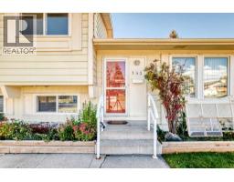 143 Deer Ridge Way SE, Calgary — photo 5