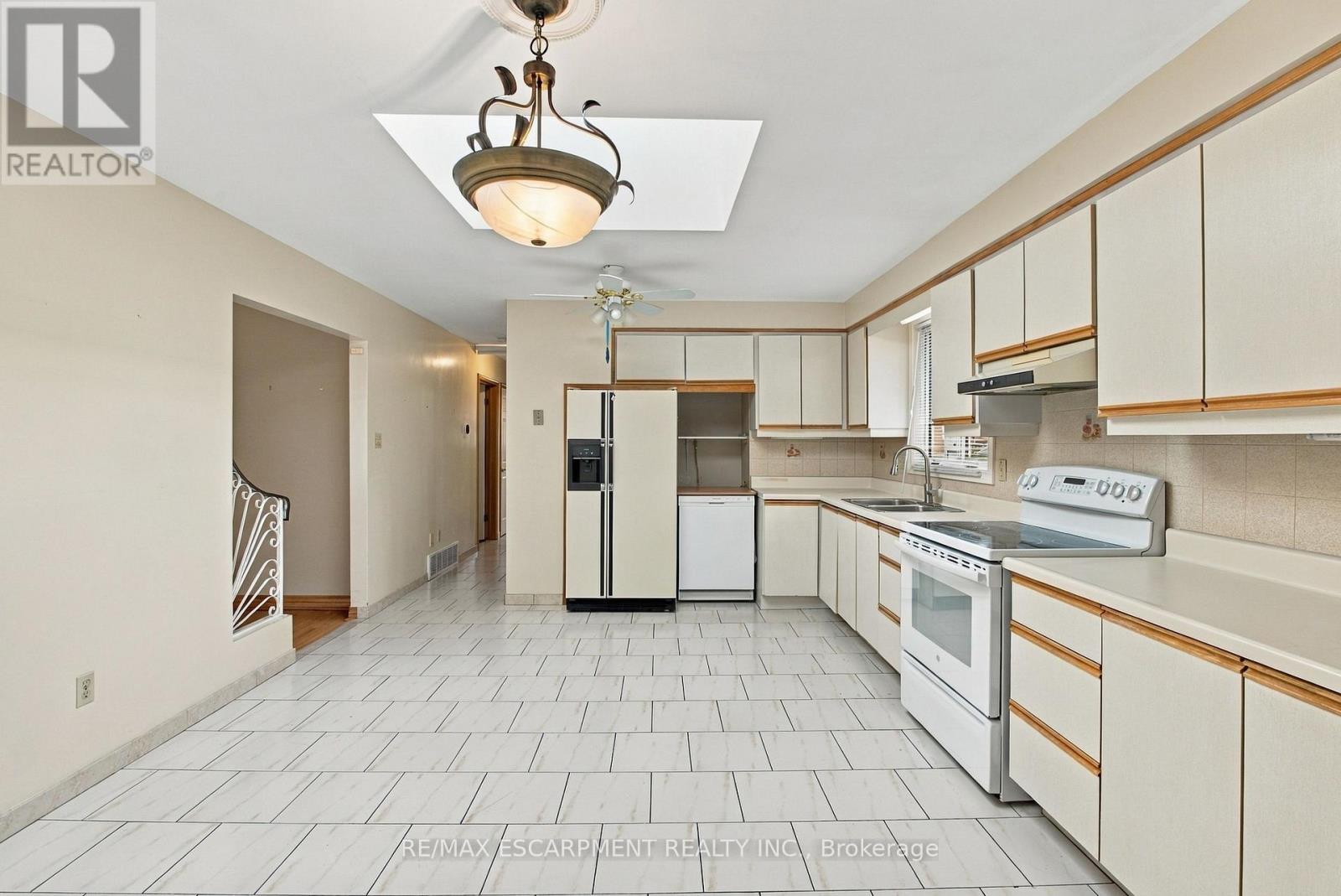 15 FLORA DRIVE, Hamilton (Greenford) — photo 11