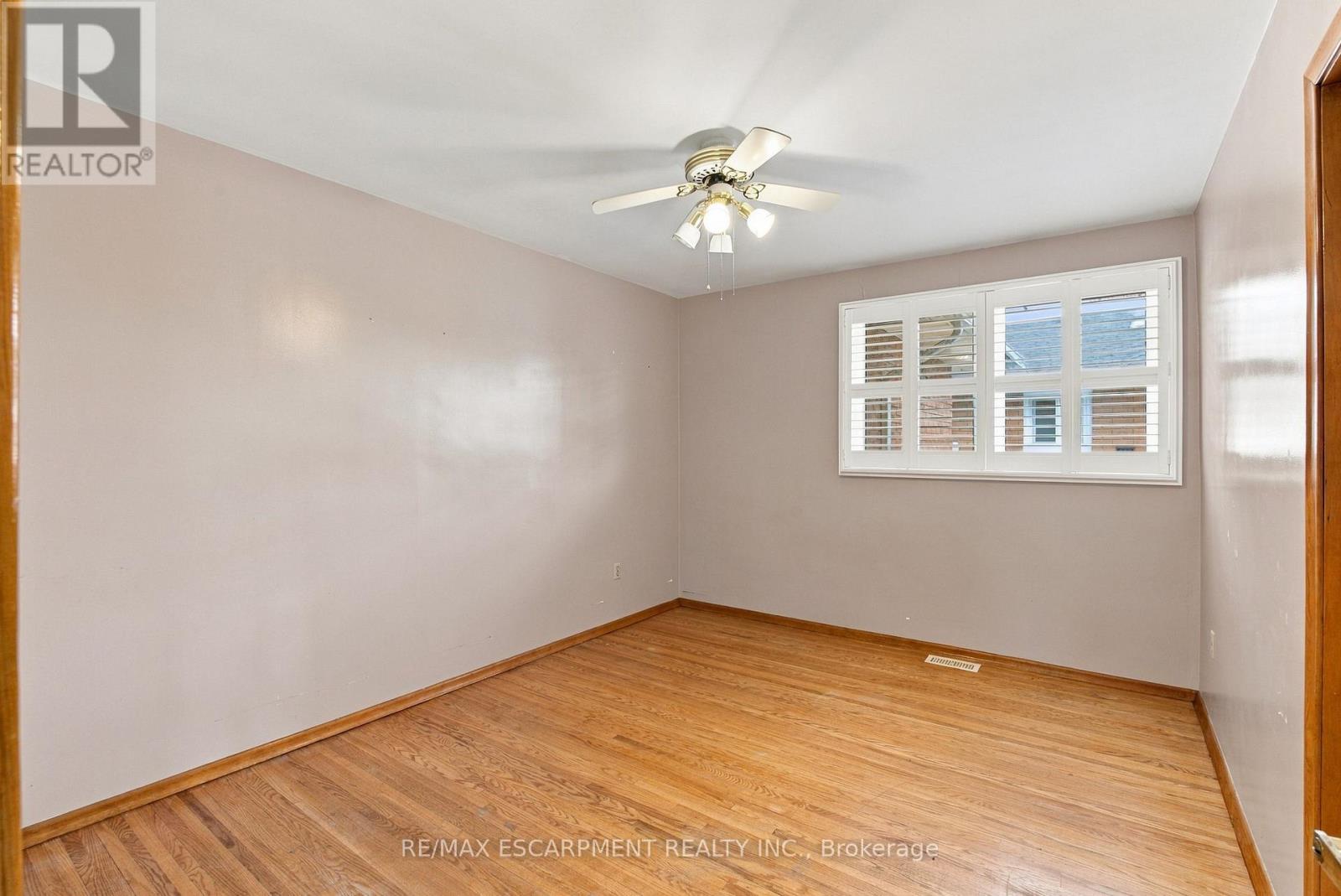 15 FLORA DRIVE, Hamilton (Greenford) — photo 12