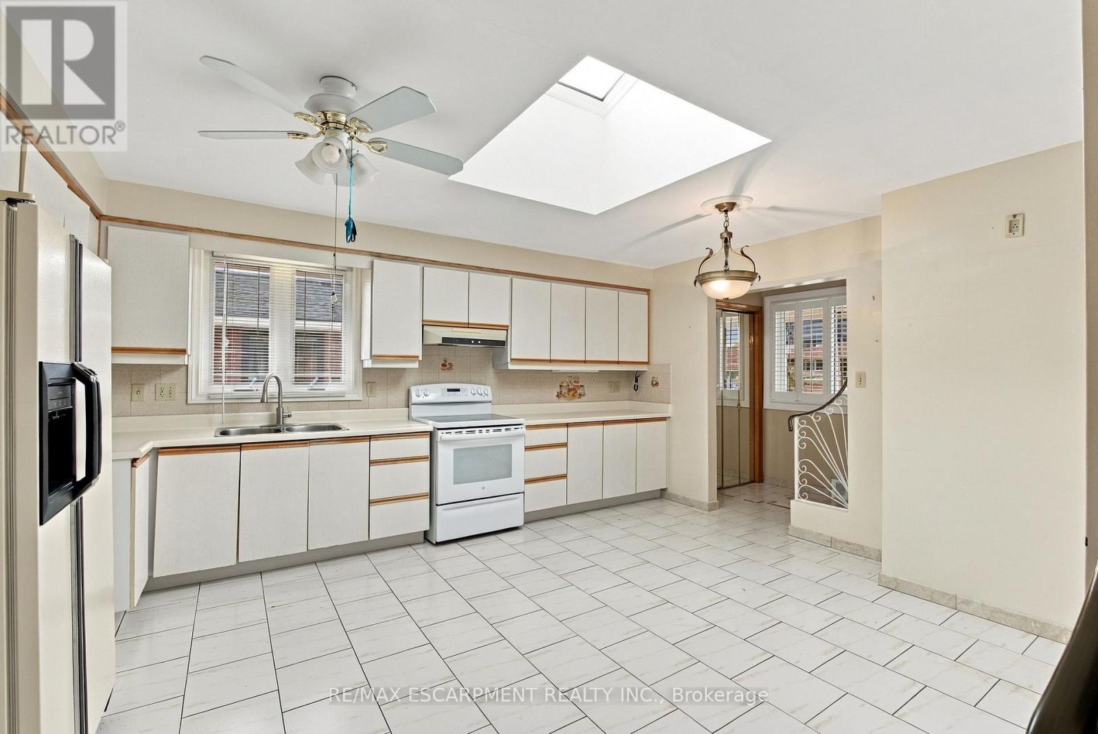 15 FLORA DRIVE, Hamilton (Greenford) — photo 9