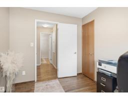 8212 17 AV NW, Edmonton — photo 15