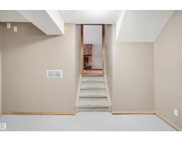 8212 17 AV NW, Edmonton — photo 34