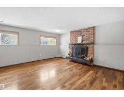 8212 17 AV NW, Edmonton — photo 28