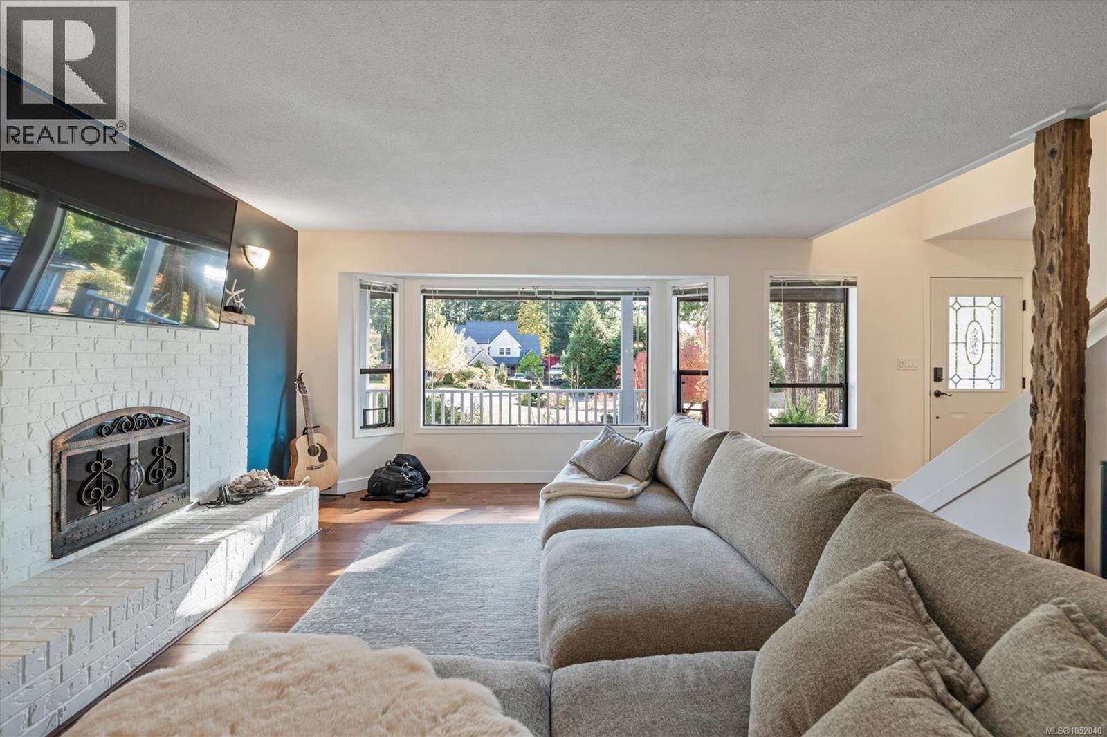 Living room with fireplace