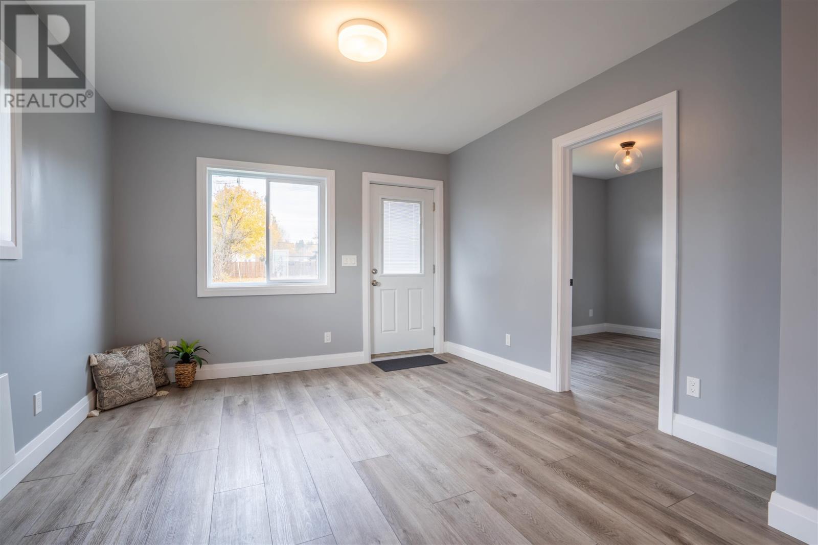 1243 Wellington E, Sault Ste. Marie — photo 4