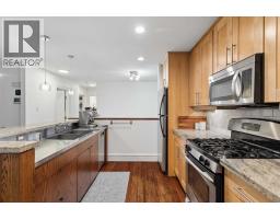 3212 30 Street SW, Calgary — photo 11