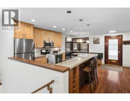 3212 30 Street SW, Calgary — photo 13