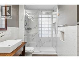 3212 30 Street SW, Calgary — photo 15