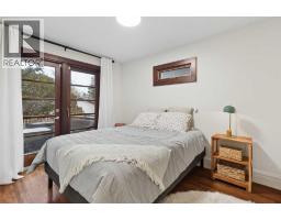 3212 30 Street SW, Calgary — photo 17