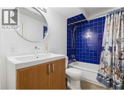 3212 30 Street SW, Calgary — photo 26