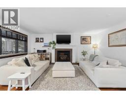 3212 30 Street SW, Calgary — photo 5