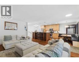 3212 30 Street SW, Calgary — photo 6